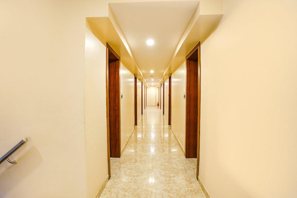 Fabhotel D69 Residency