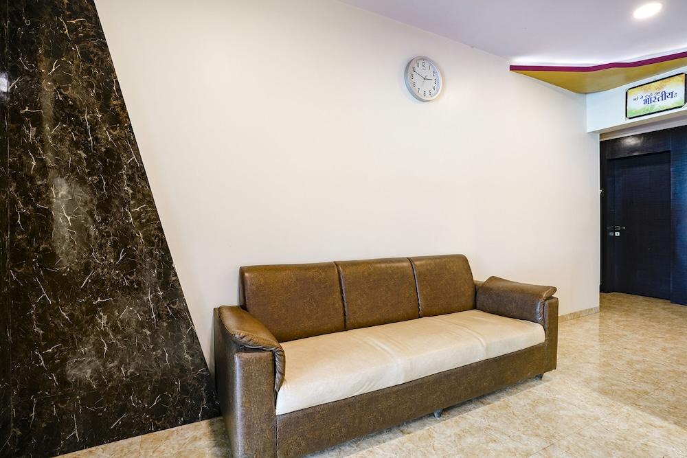 Fabhotel D69 Residency