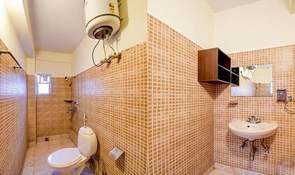 Fabexpress Nayak Palace