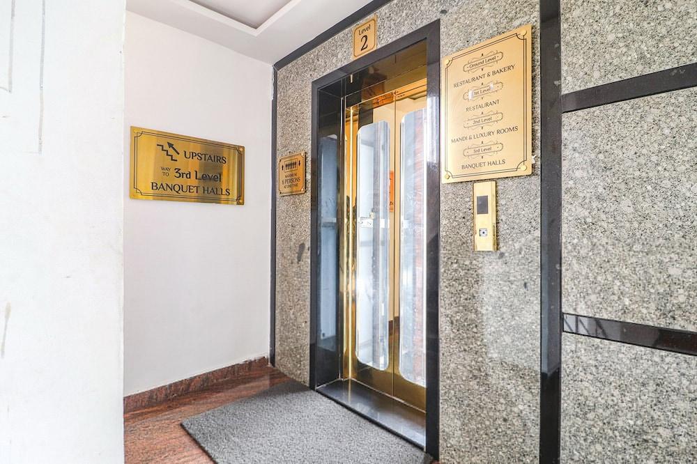 Fabhotel Double Tree