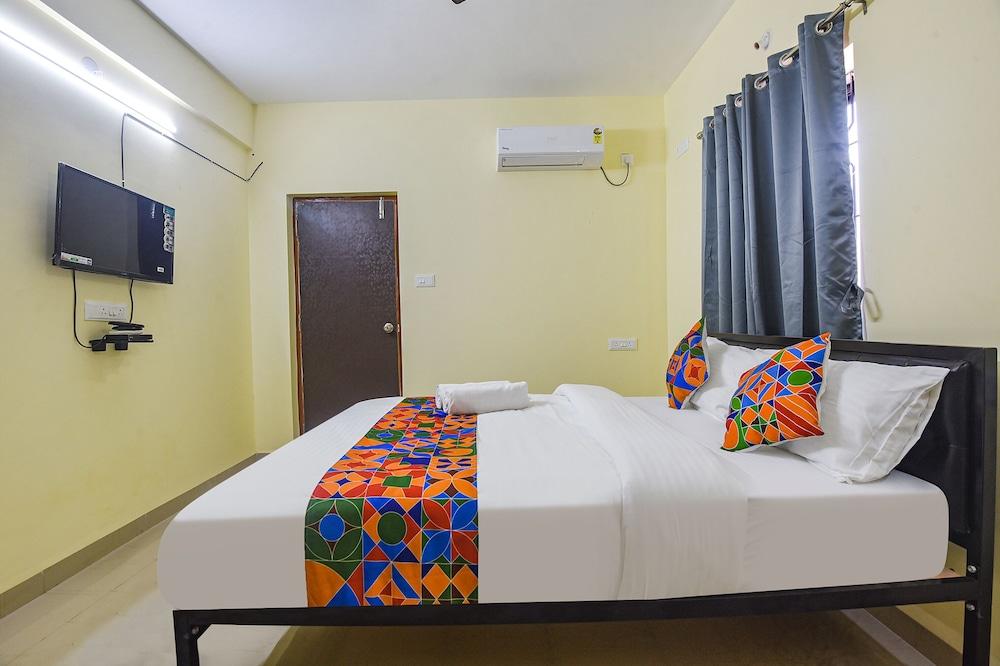 FabExpress Symphony Homes, Calangute Beach