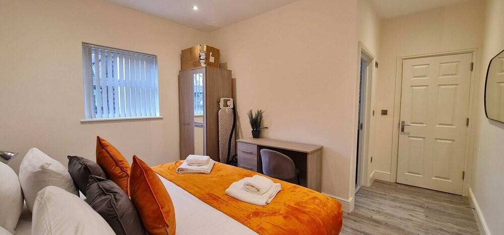 The Norfolk Spacious 1 bedroom Apartment