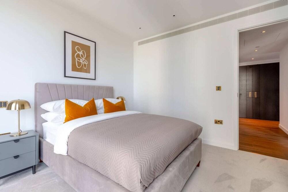 Luxurious 3BD Flat by the River Thames - Vauxhall