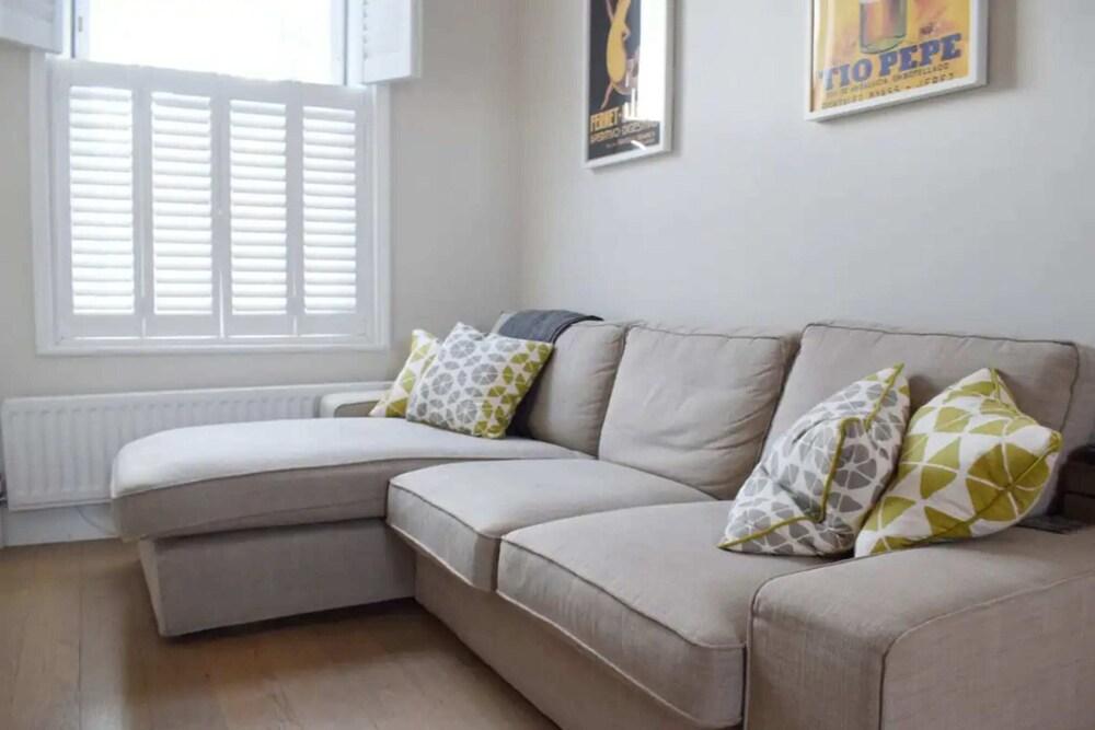Beautiful & Modern 1BD Flat - Battersea