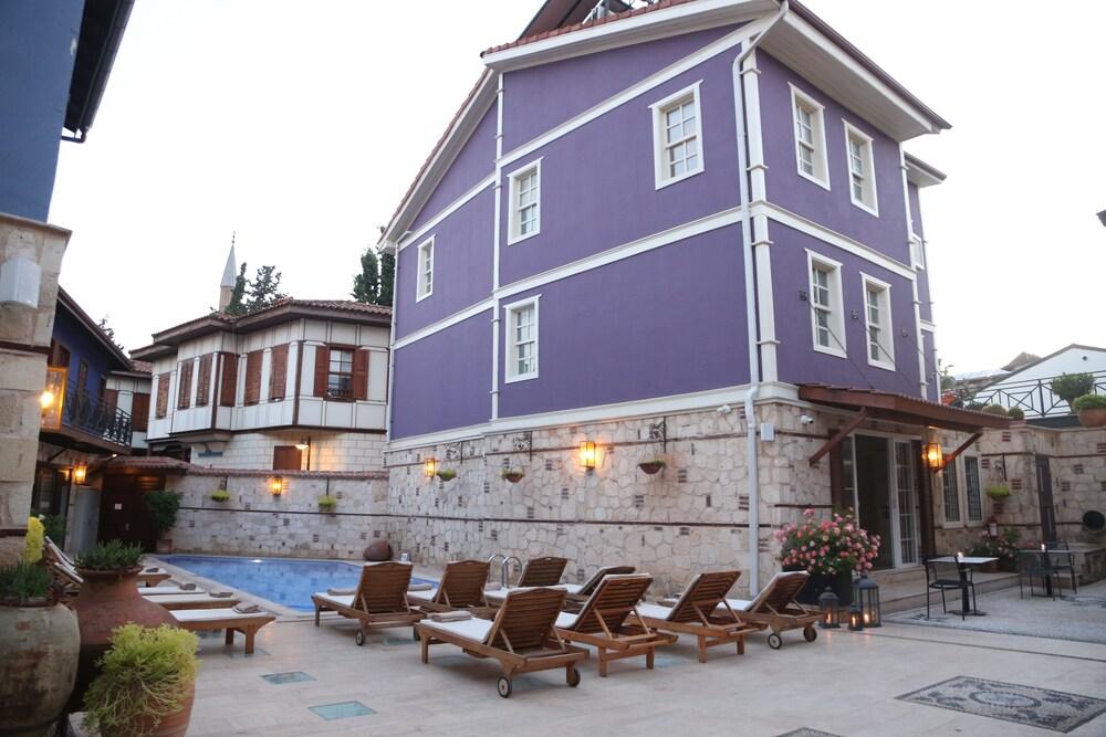 Gorgeous Flat with Swimming Pool MAUD