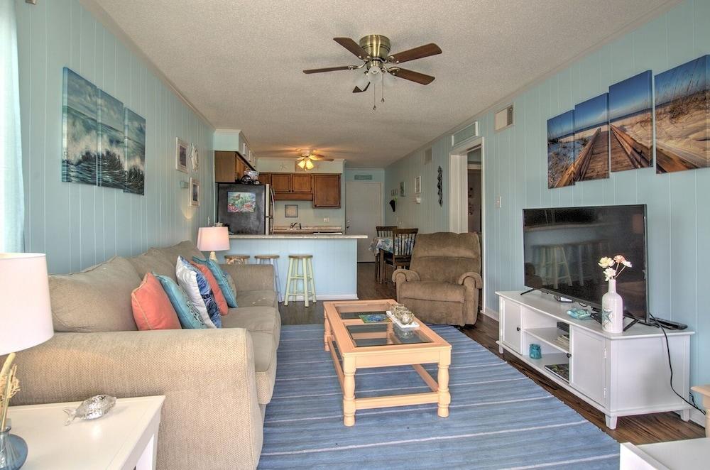 Seaspray 157 2 Bedroom Condo