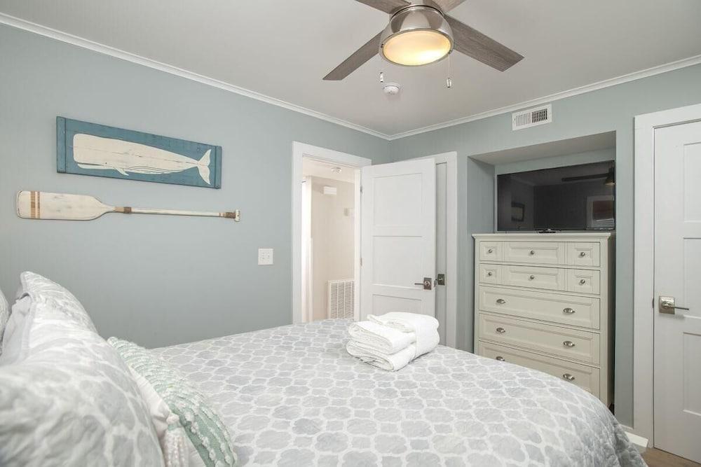 The Hanner 4 Bedroom Home by RedAwning