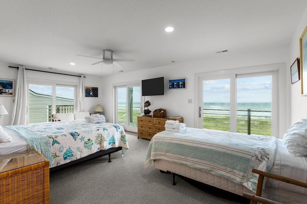 Perkins Cottage 5 Bedroom Home by RedAwning