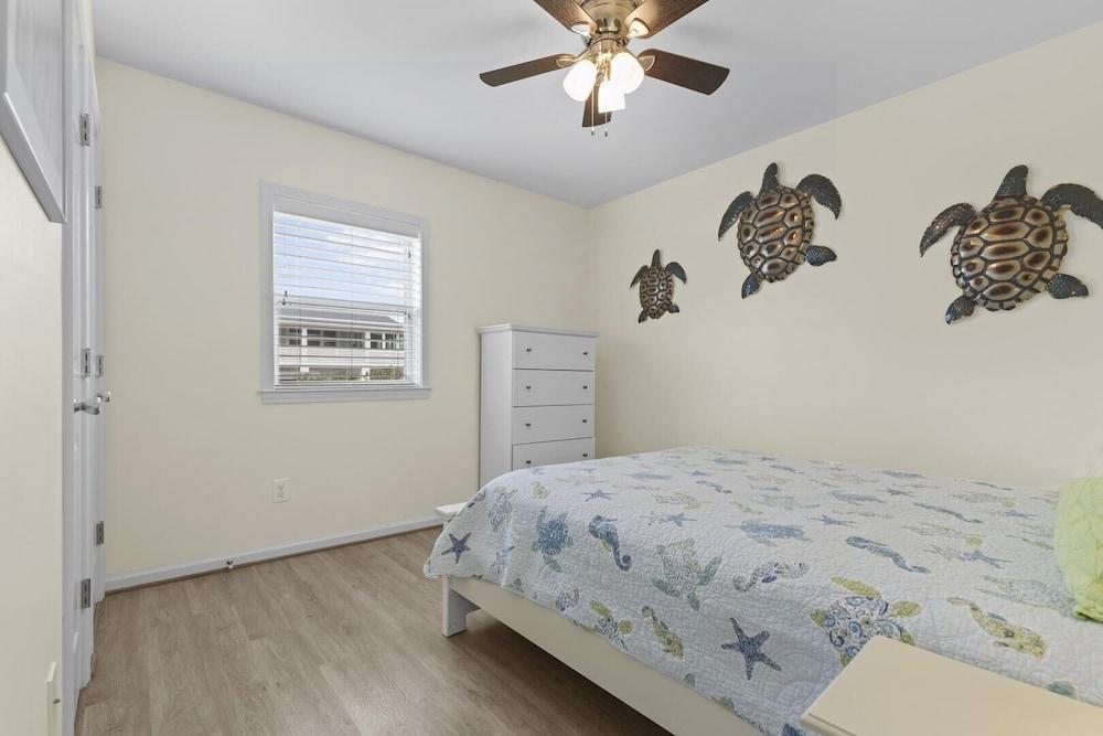 Boardwalk Shores B 2 Bedroom Duplex by RedAwning