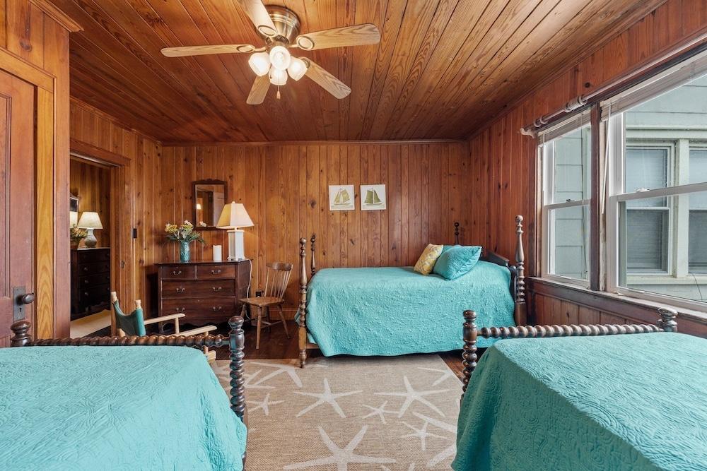 Mamas Cottage 6 Bedroom Home