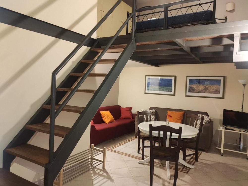 Case Cosi Napoli - APP 8