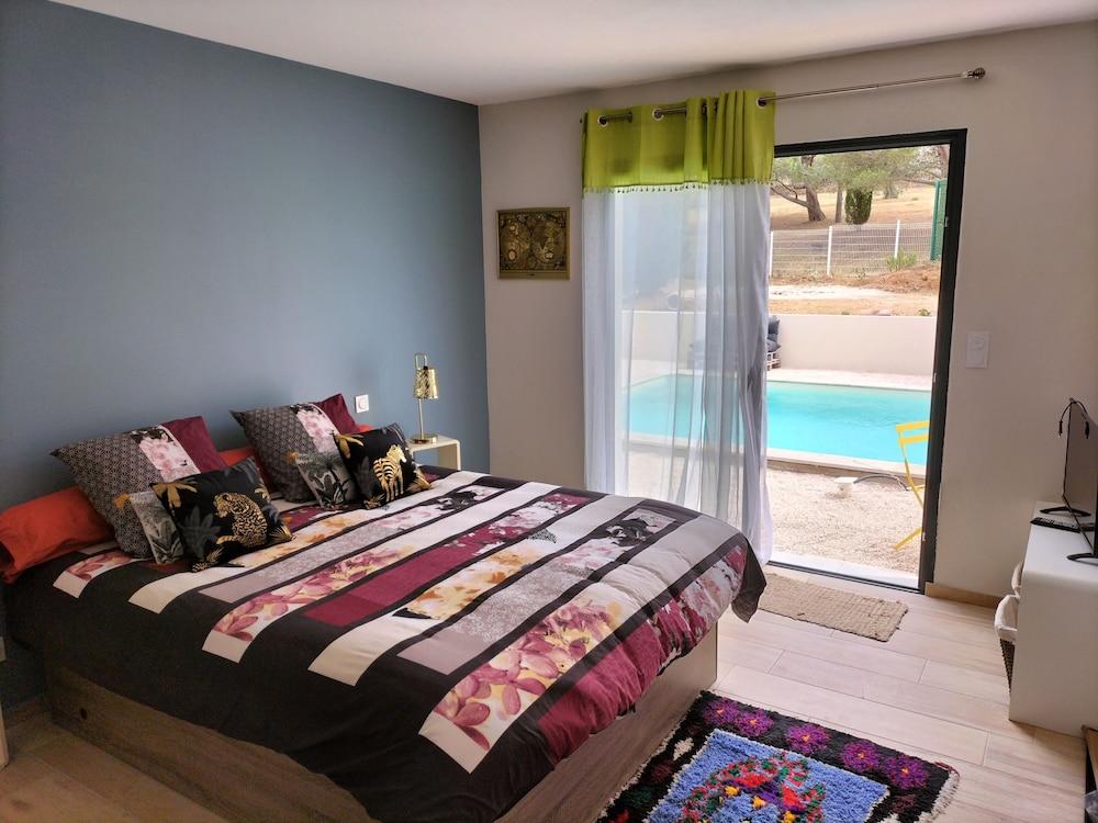 Les garrigues Ensoleillées