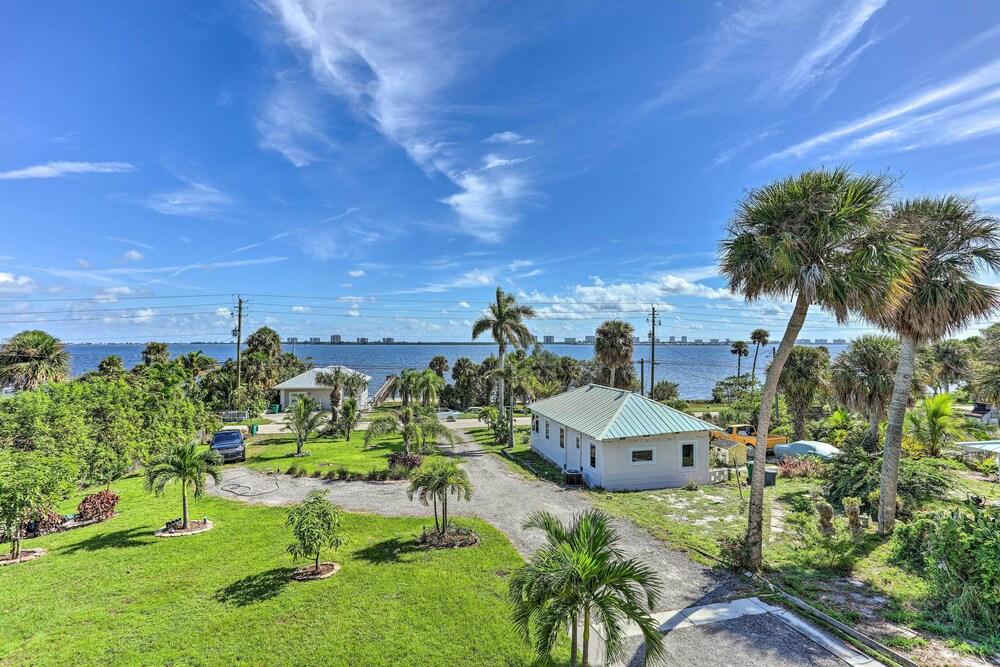 Jensen Beach Home w/ 2 Decks + Mod Interior!