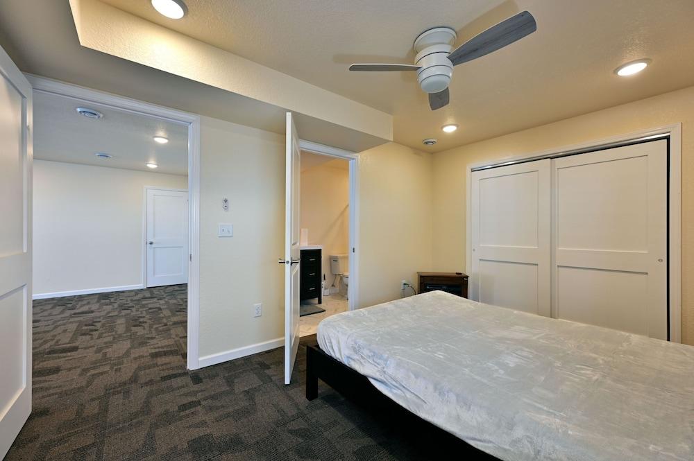 Tri Lake Duplex Side A Unit 1 6 Bedroom Duplex