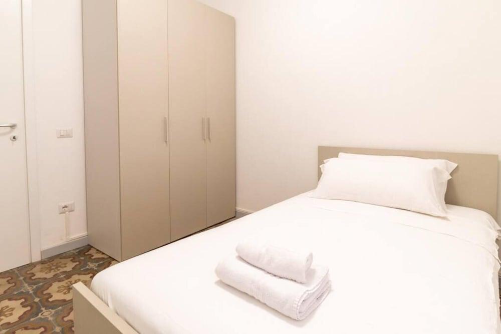 Welcomely - Xenia Boutique House 3