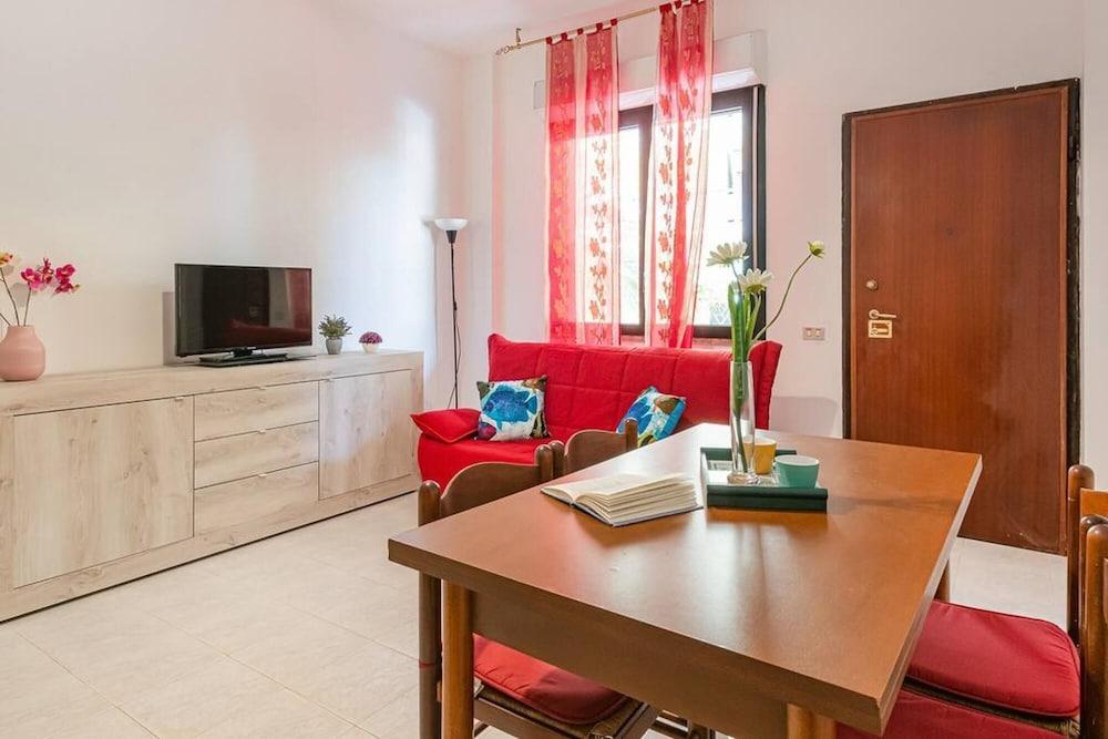 Welcomely - Casa Moraea