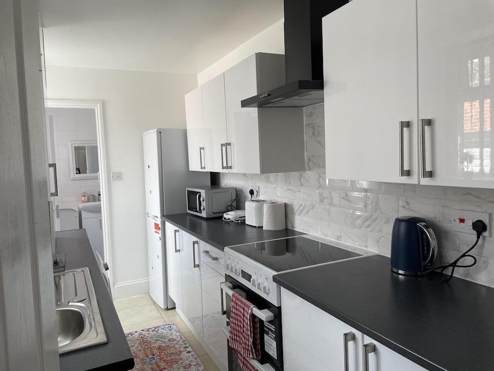 Charming 2-bed House in Wavertree Liverpool