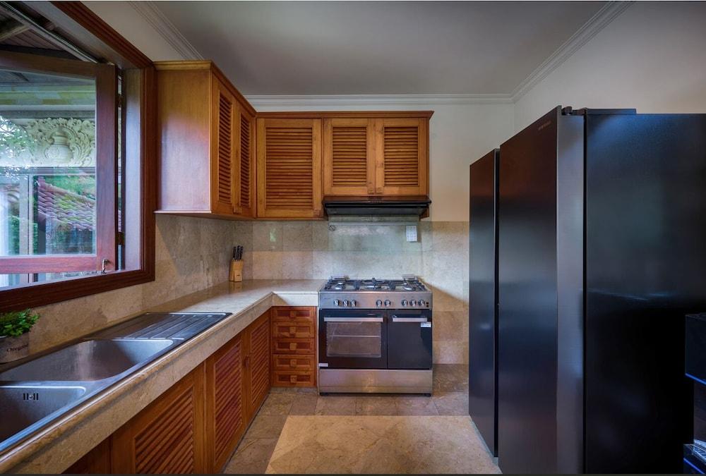 villa deh simba at seminyak oberoi