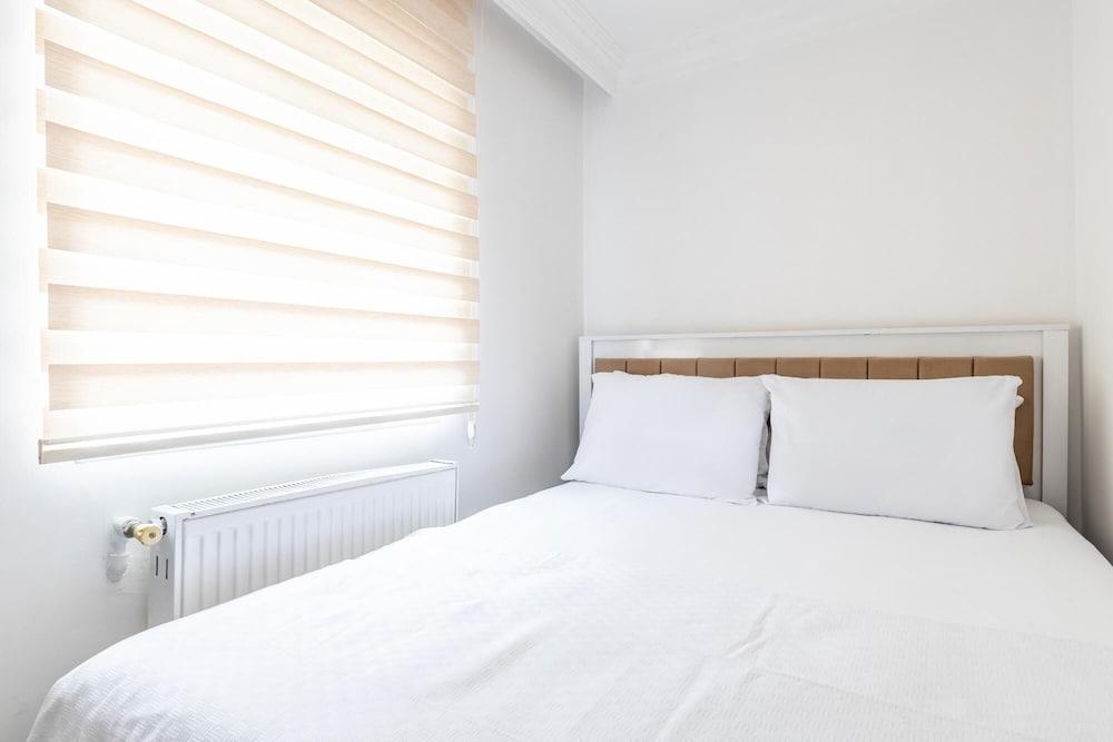 Comfortable Spacious Flat in Besiktas