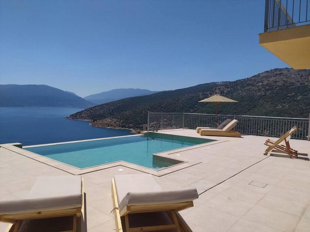 Augustela Villa Seaview Vacation Villa