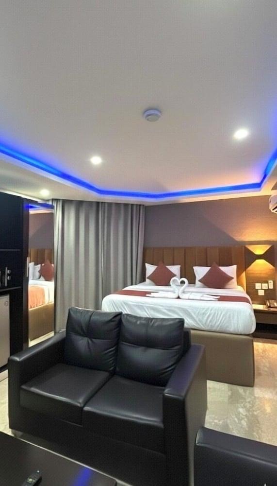 No 95 suites & Apartment