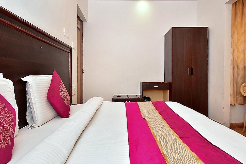 Hotel Deep Palace Near Bus Stand Udaipole