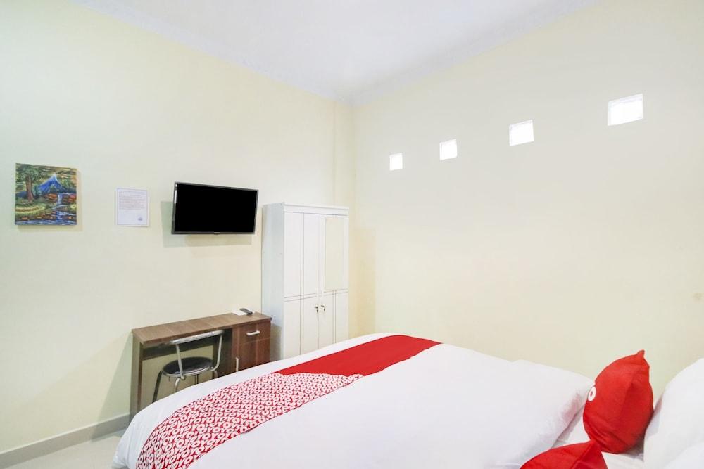 Hotel O 252 Homestay