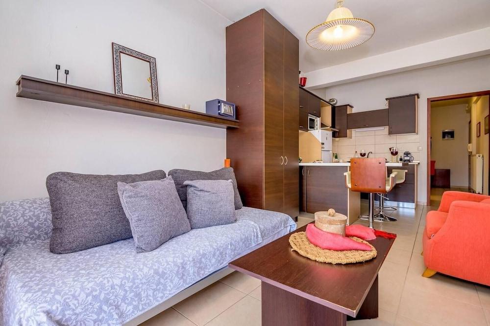 Cozy Panta Remarkable 1-bed Apartment in Orestiada