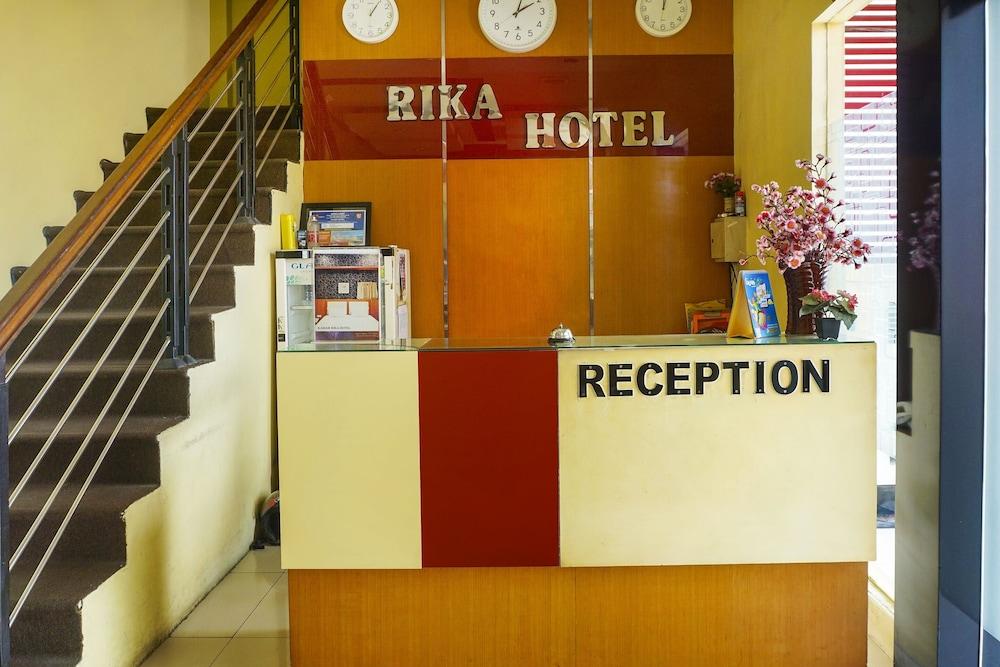 OYO Flagship 91245 Rika Hotel Makassar