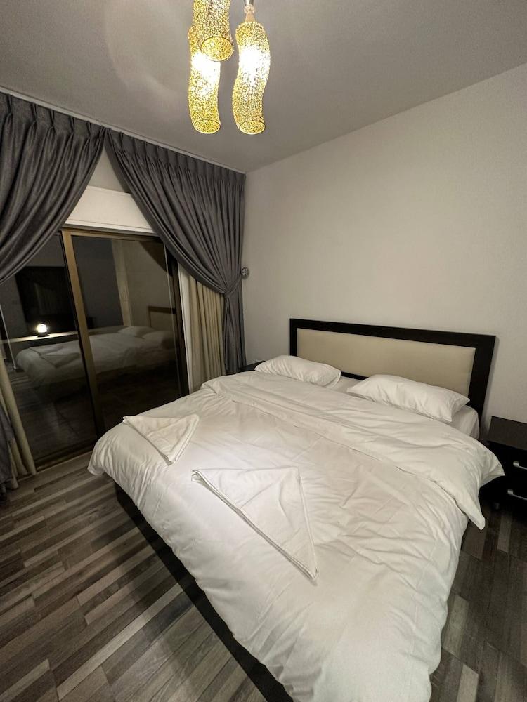 Aboun Rooftop 2bedroom Kh&sh