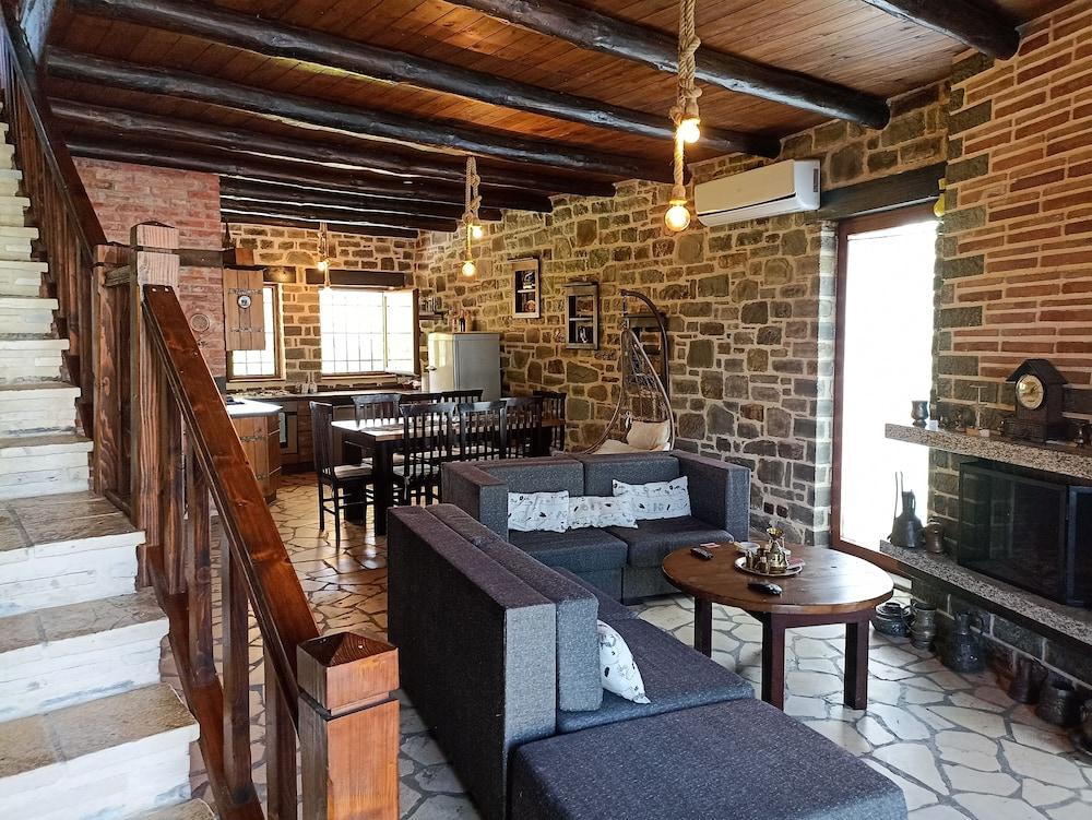 Villa Gjiri Lalzit Beach