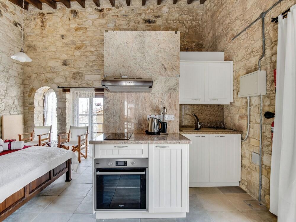 Sanders Arsorama - Sweet 1-bdr Apt w/ Shared Patio