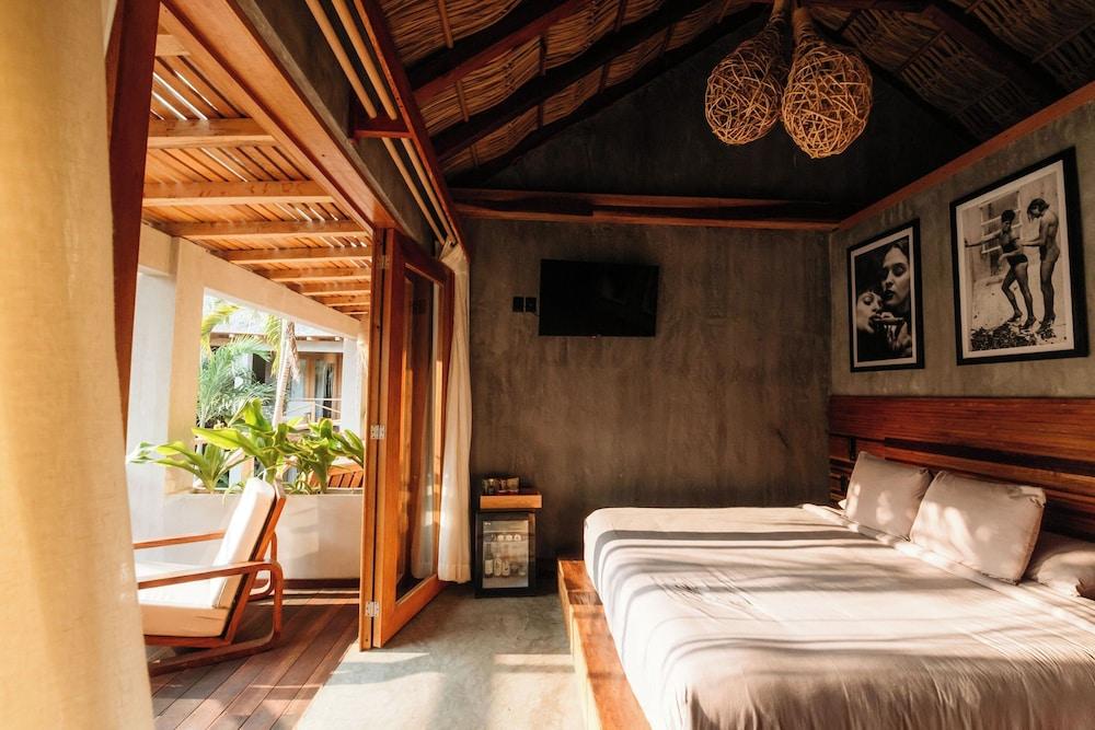 Naked Hotel Zipolite