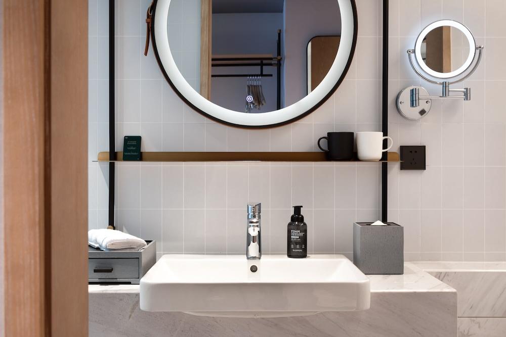 Hangzhou Future SciTech Tongpai Hotel