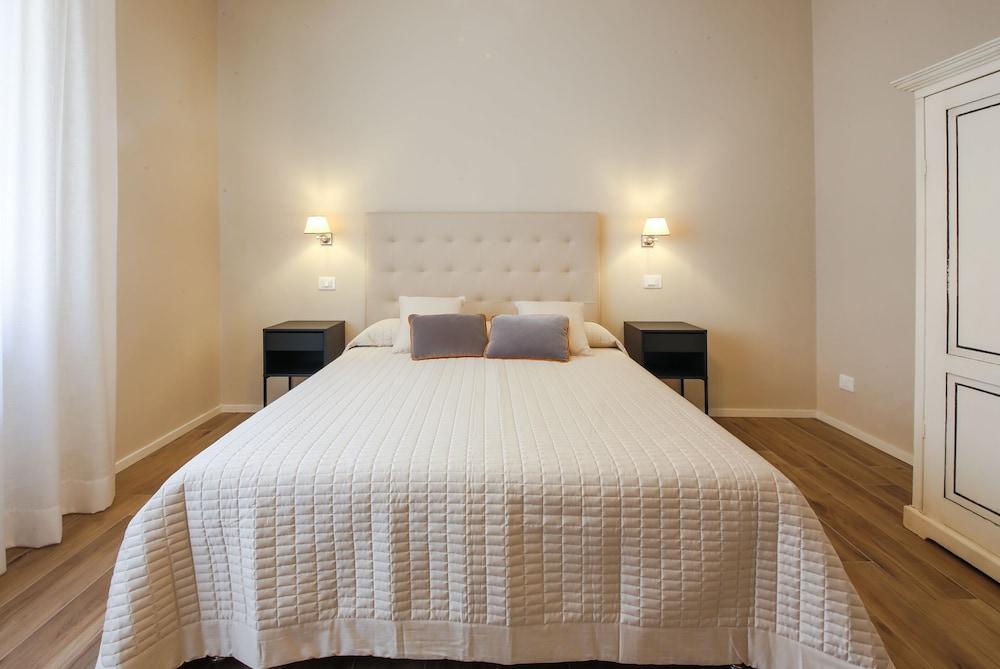 Apartments Florence - Novella Bloom