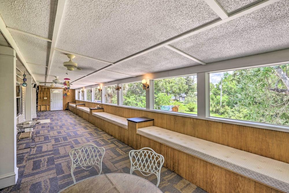 Bright Steinhatchee Home: Proximity to Ocean!