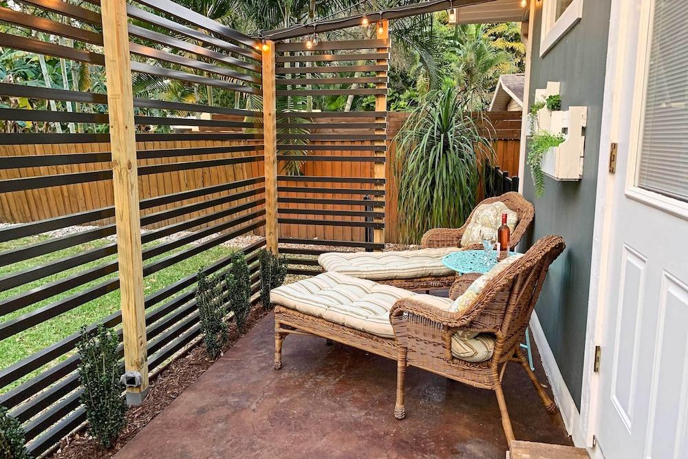 Chic Sarasota Cottage: Near Beaches & Downtown!