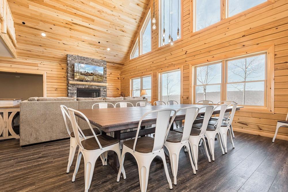 Mountain Crest Lodge by Taylor Made Deep Creek