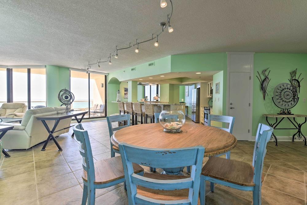 Gulf View Destin Condo With Resort Pool & Spa!