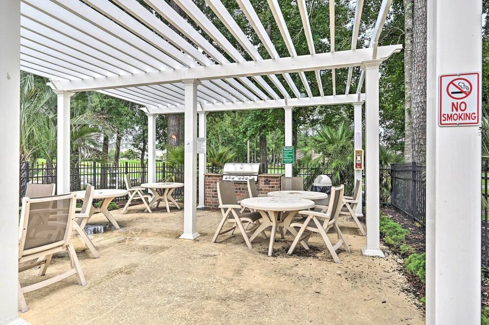 Centrally Located Studio w/ Pool in Myrtle Beach