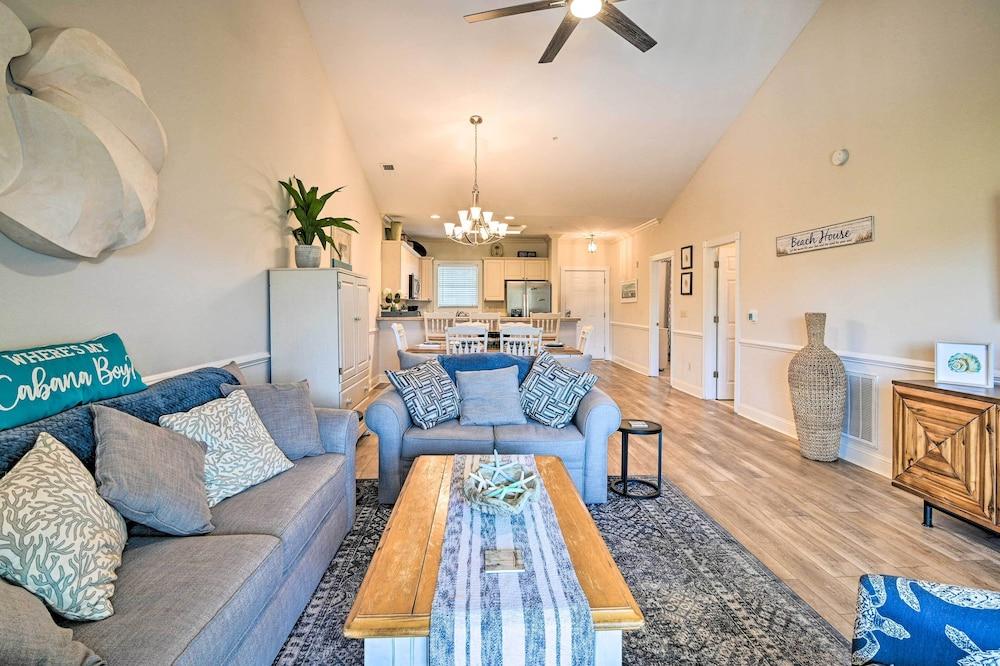 Coastal Myrtle Beach Condo w/ Pool Access!