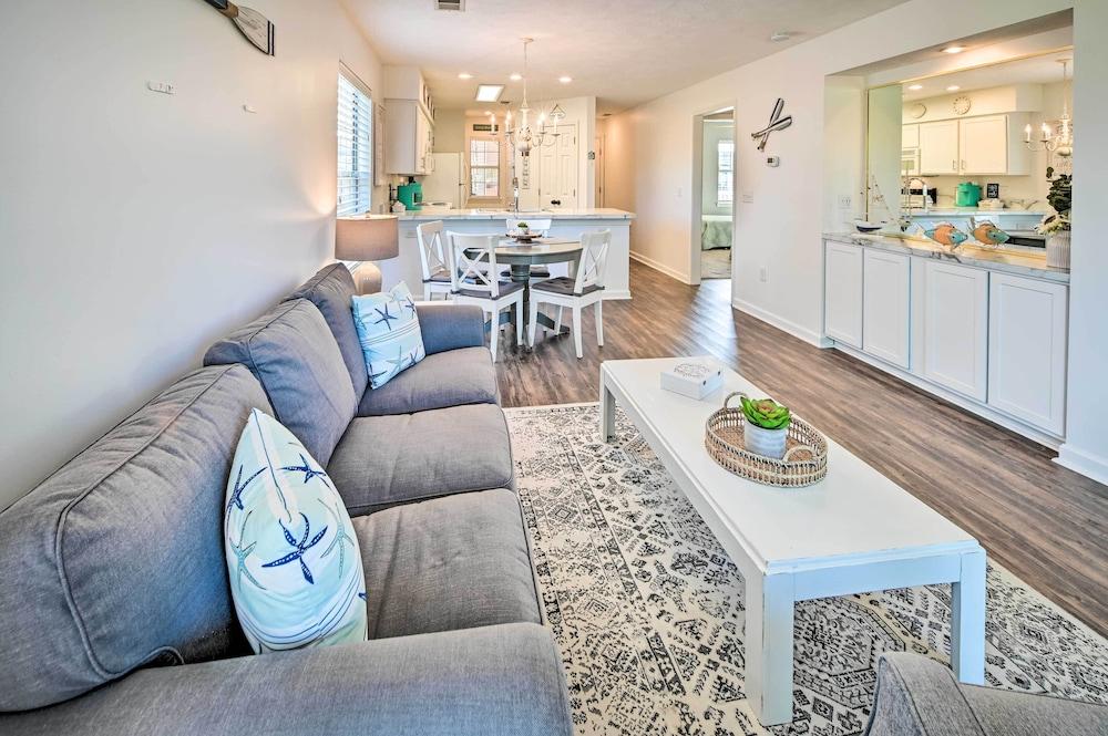 Myrtle Beach Condo w/ Community Amenities!