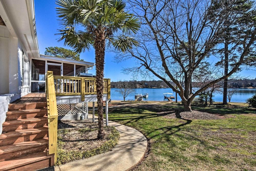 Stunning Seneca Home w/ Lake Keowee Access!