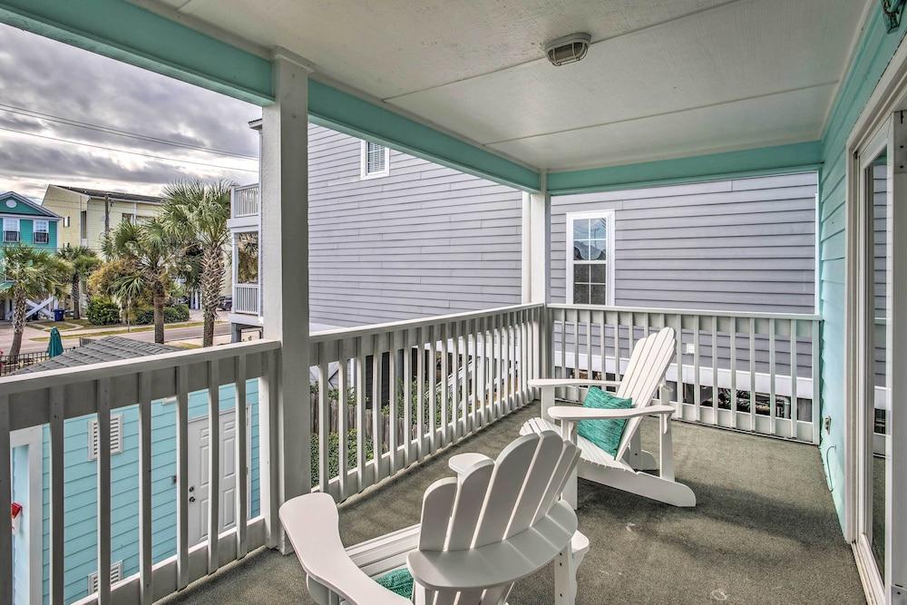 Walk to Ocean: Surfside Beach Condo w/ Pool Access