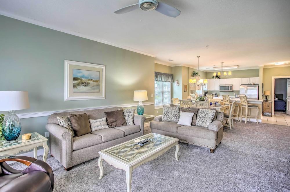 Tasteful Myrtle Beach Condo With Patio & Pool!