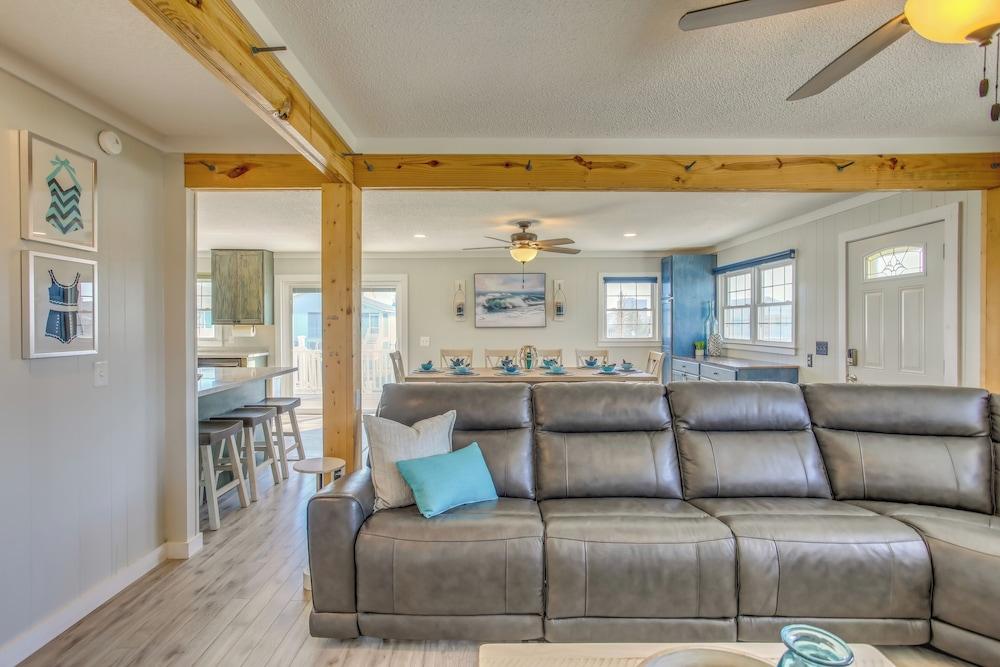 Waterfront Home w/ Deck in North Myrtle Beach!