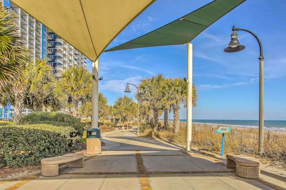 Beachfront Condo in Myrtle Beach w/ Pool Access