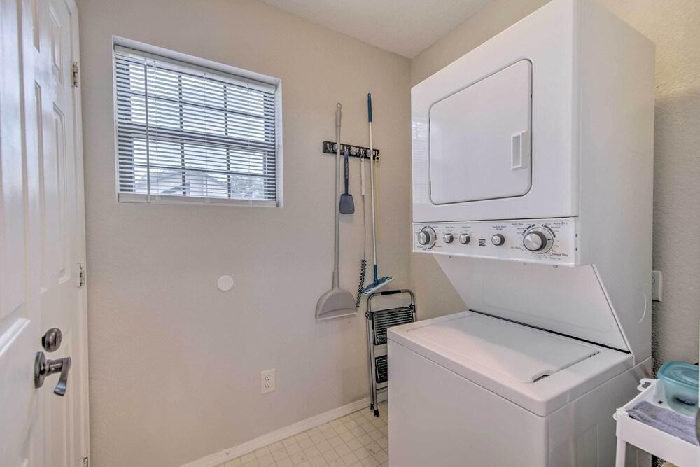 Branson Escape: 6 Mi to Silver Dollar City!