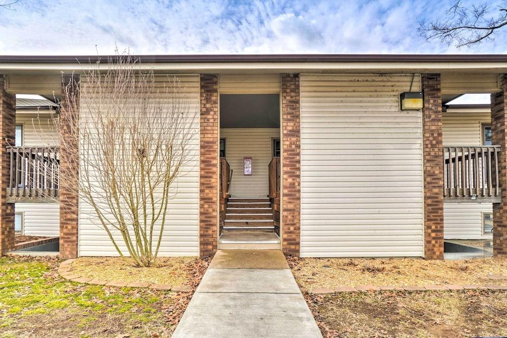 Resort Condo in Branson w/ Mountain & Lake Views!