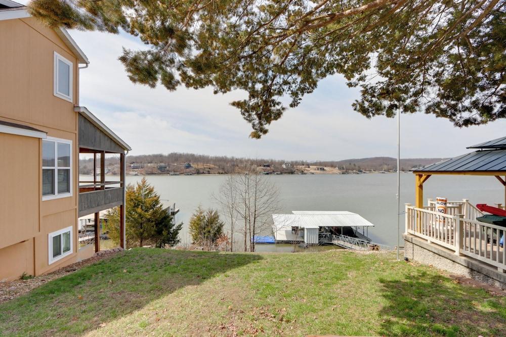 Cozy Camdenton Cottage w/ Deck + Boat Dock Access!